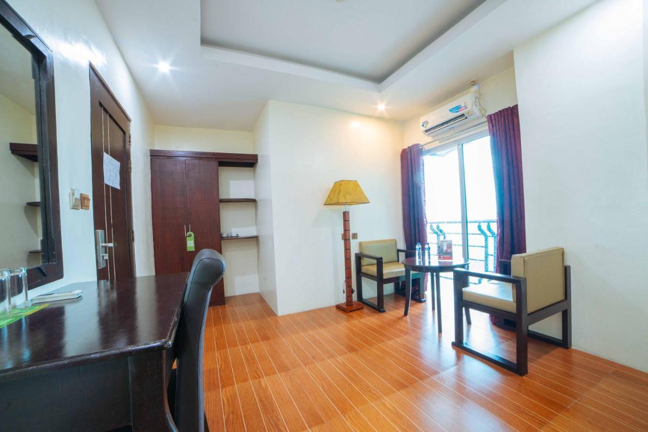 Reddoorz Plus @ Balibago Angeles City Kültér fotó