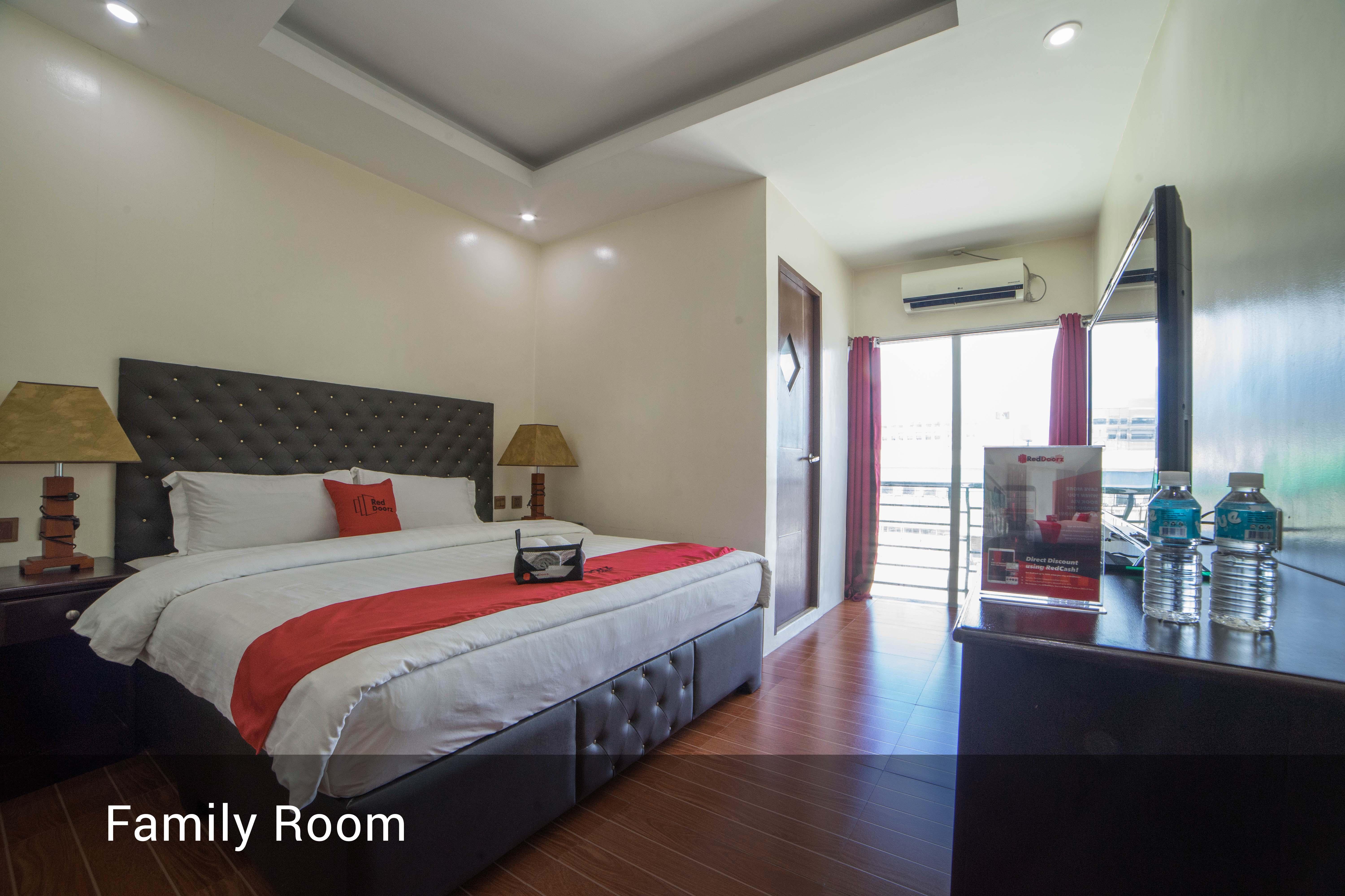 Reddoorz Plus @ Balibago Angeles City Kültér fotó