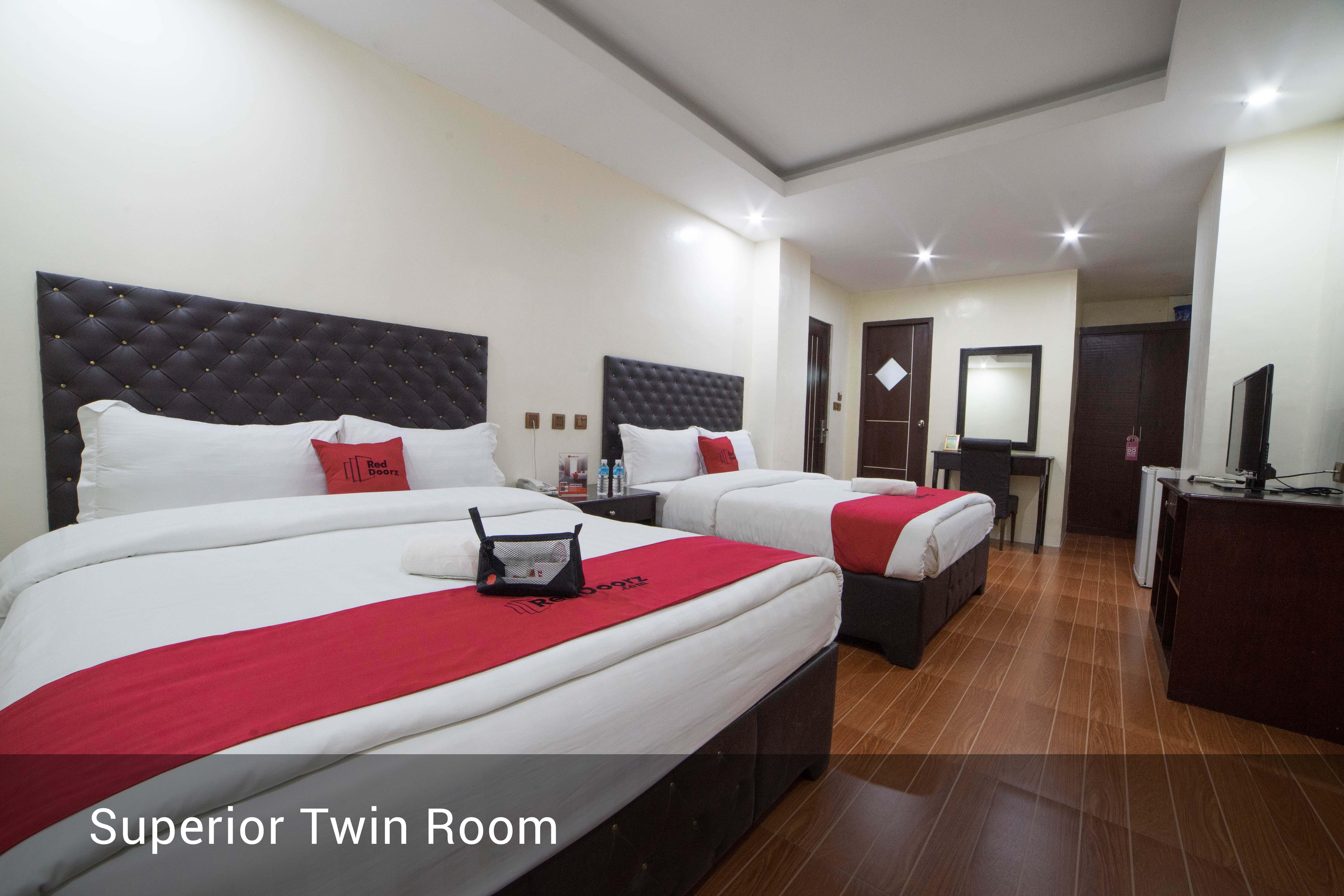 Reddoorz Plus @ Balibago Angeles City Kültér fotó