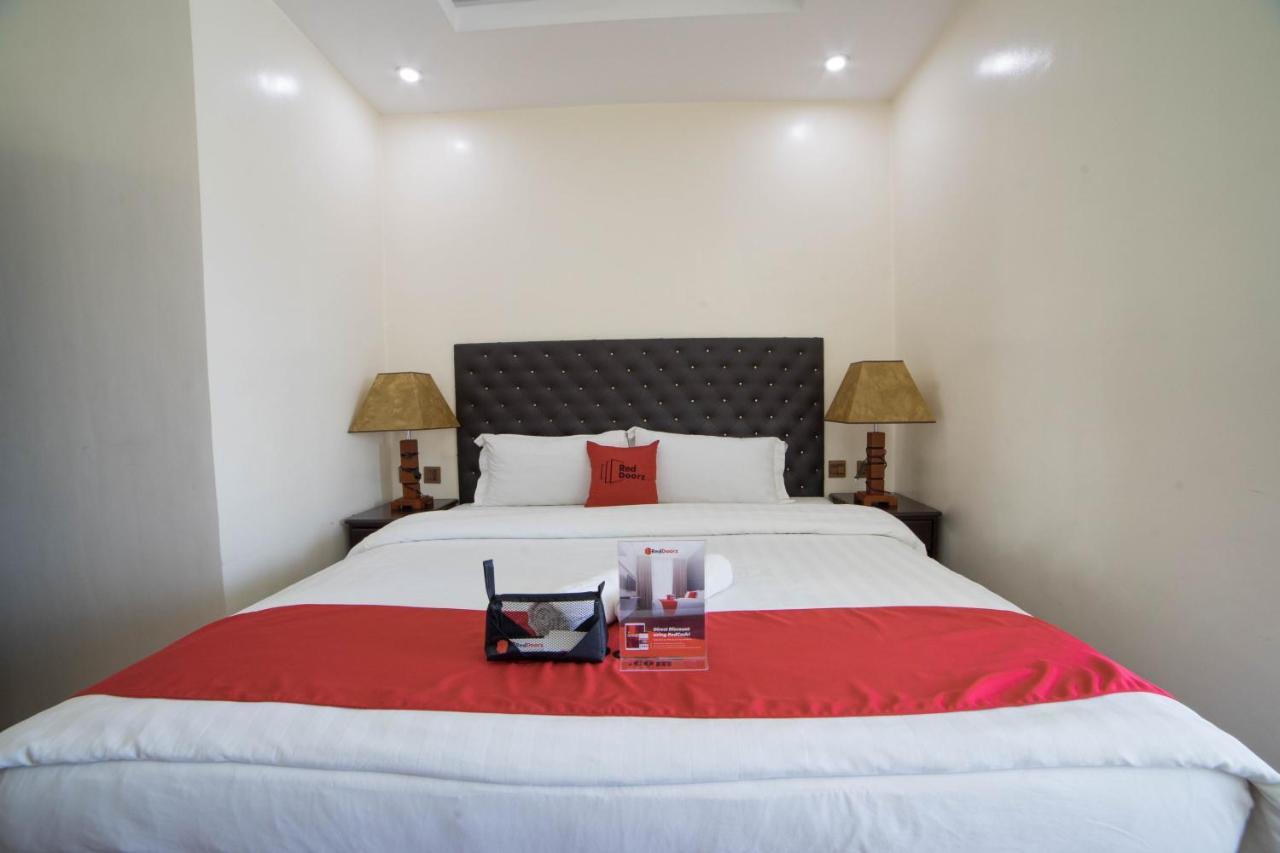 Reddoorz Plus @ Balibago Angeles City Kültér fotó