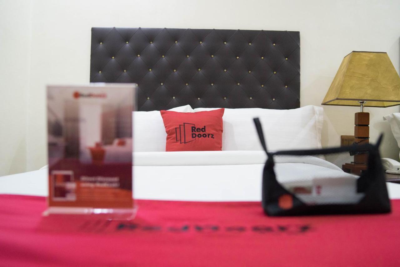 Reddoorz Plus @ Balibago Angeles City Kültér fotó